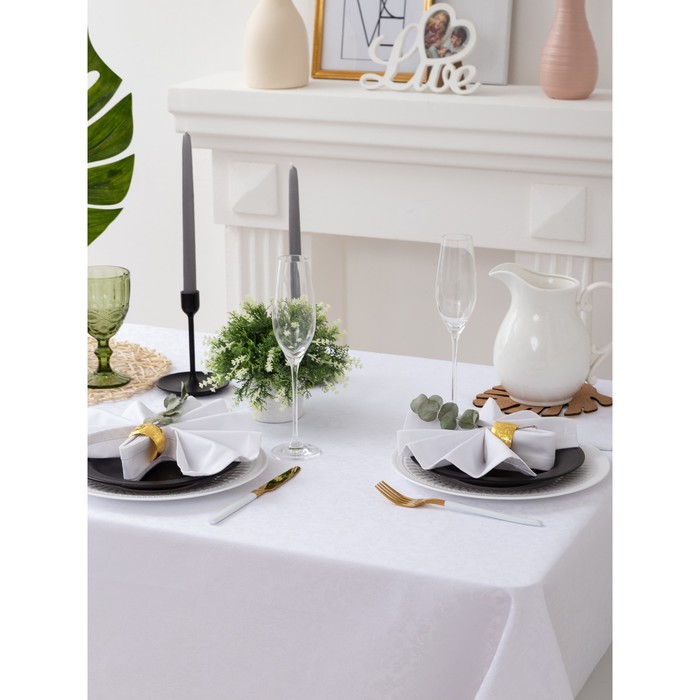Скатерть "Этель" Роскошь 150х150 см, цвет белый, пл. 192 г/м2, хл с ГМО