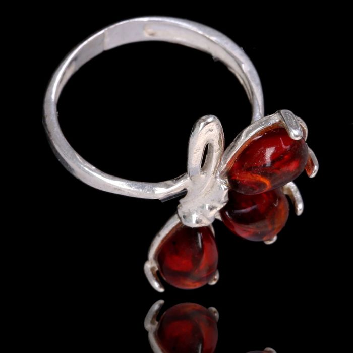 Кольцо посеребрение "Янтарь" полуцветик, цвет коричневый,16 р-р