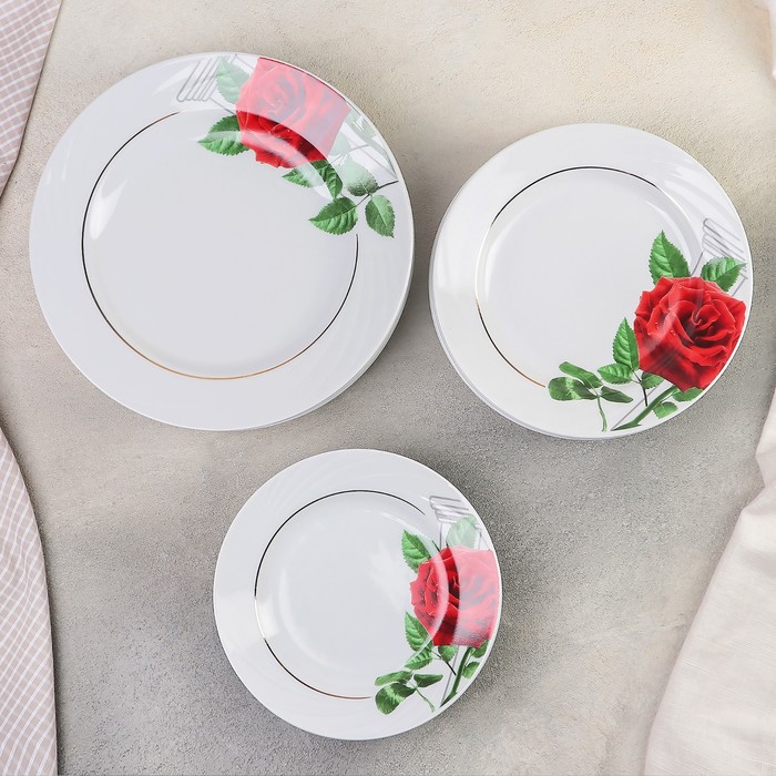 Набор тарелок "Голубка. Роза на капители", 18 предметов