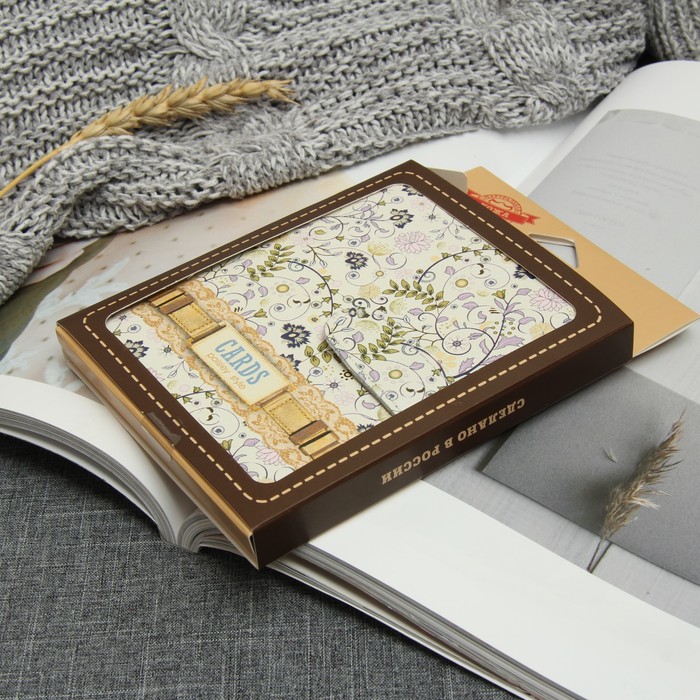 Визитница "Цветочный узор", вкладыш на 36 карт, разноцветный