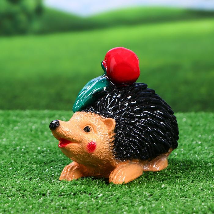 Садовая фигура "Еж с яблоком" 19x13 см