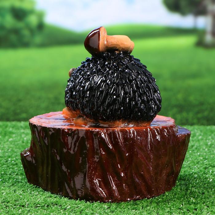 Садовая фигура "Еж с коричневым грибом на пне" 21x20 см