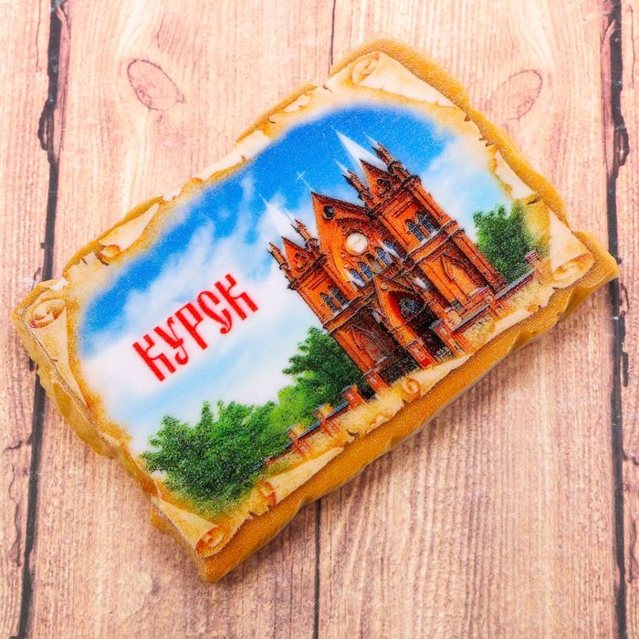 Магнит в форме фрески «Курск. Храм Успения Богородицы», 8 х 5 см