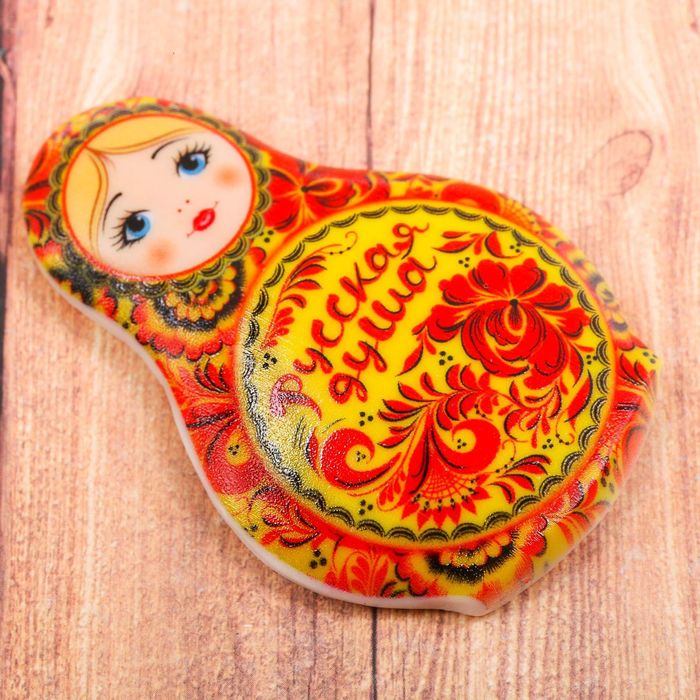 Магнит в форме матрешки "Русская душа. Хохлома", 7,7*5,4 см