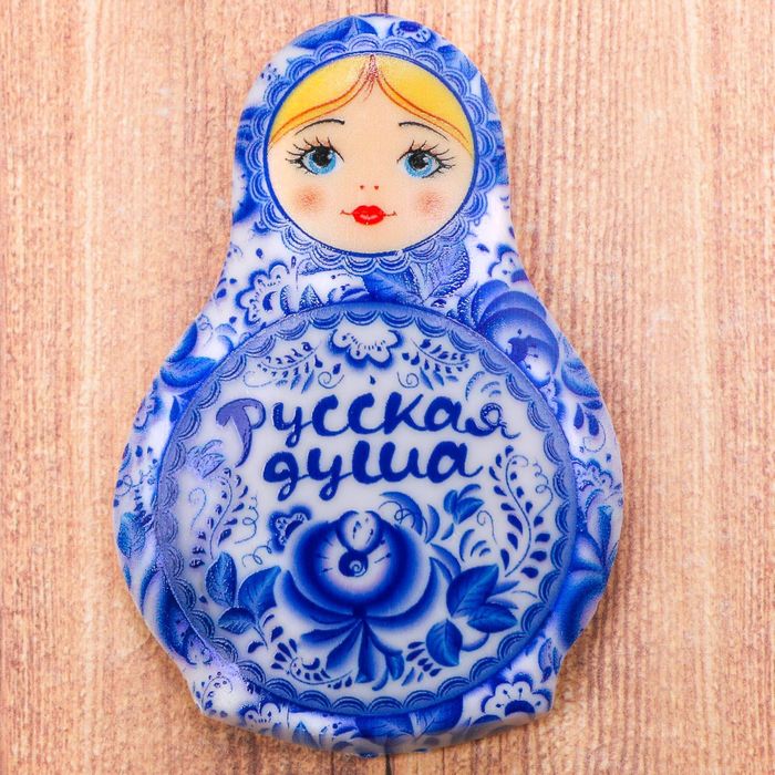 Магнит в форме матрешки "Русская душа. Гжель", 7,7*5,4 см