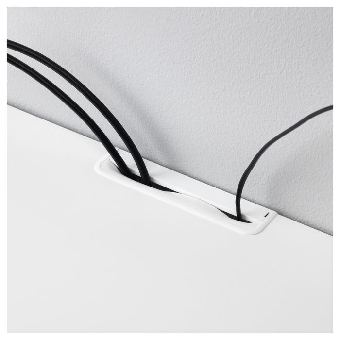 Тумба под ТВ, цвет белый БЕСТО