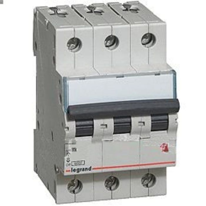 Выключатель авт. мод. Legrand, 3п, C 32А TX3, 6кА 404059