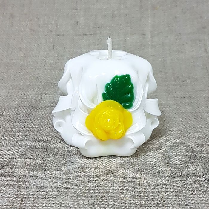 Свеча "Ручная работа" резная 5,5см "Мини" белая с желтой розой