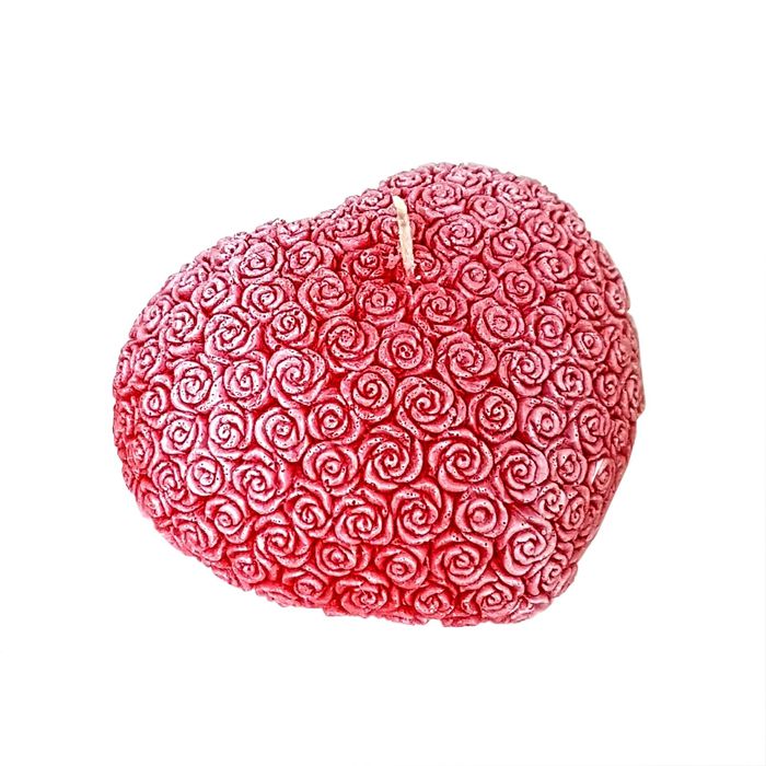 Свеча "Ручная работа" сердце из роз красное 7х8