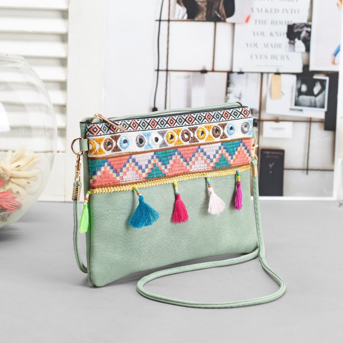 Сумка женская на молнии, 1 отдел, длинный ремень, цвет зелёный