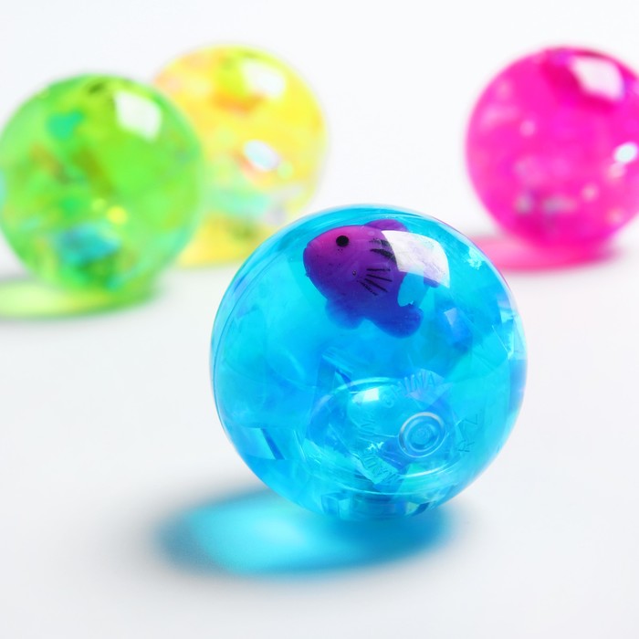 Мяч световой "Рыбка" с водой 5,5 см, цвета МИКС