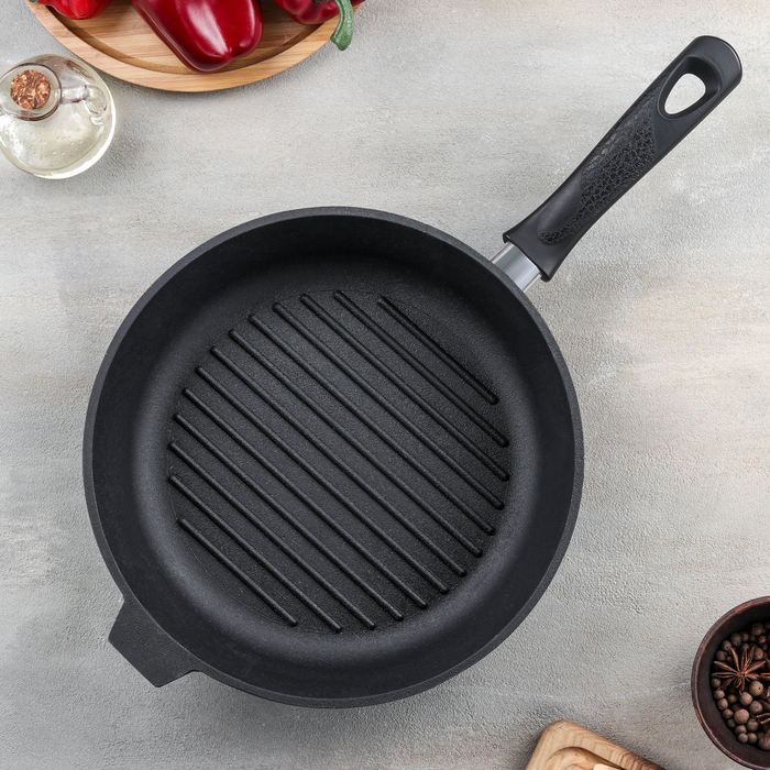 Сковорода-гриль 28 см, h=6 см, бакелитовая ручка