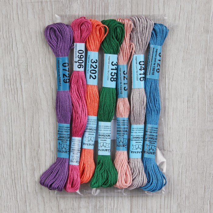 Набор ниток мулине "Яркий", 8±1м, 7шт