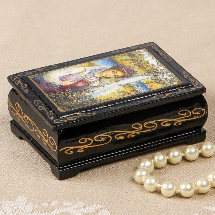 Шкатулка «Девушка у берёзки», 6×9 см, лаковая миниатюра