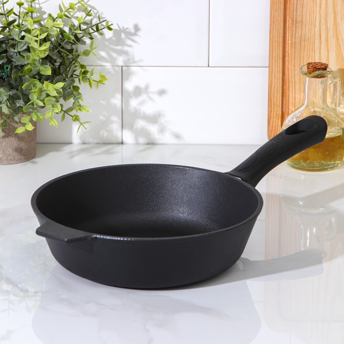 Сковорода 22 см, h=6 см, бакелитовая ручка