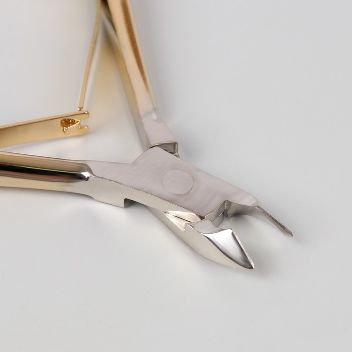 Кусачки маникюрные, двойная пружина, 9см, рабочая область-6мм, цвет золотой/серебристый