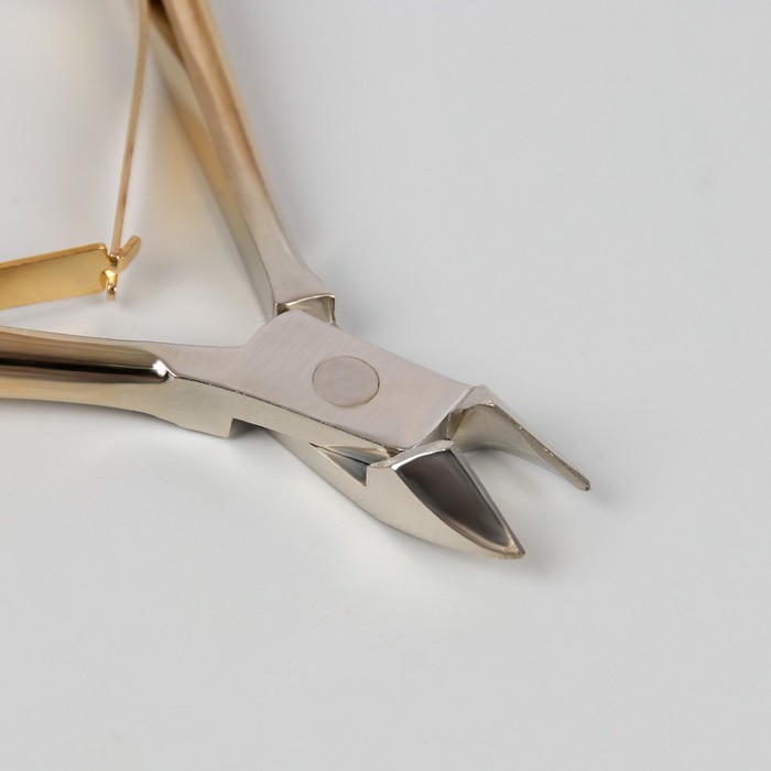 Кусачки маникюрные, двойная пружина, 9см, рабочая область-8мм, цвет золотой/серебристый