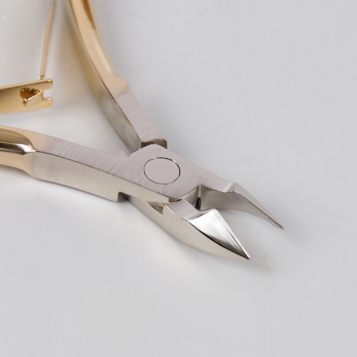 Кусачки маникюрные, двойная пружина, 9,5см, рабочая область-8мм, цвет золотой/серебристый