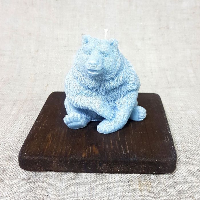 Свеча на деревянной подставке "Медведь Серый"