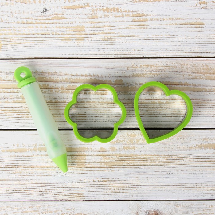 Набор кондитерский "Грин" 3 предмета: шприц 15х2,5 см, 2 формы 8х8 см