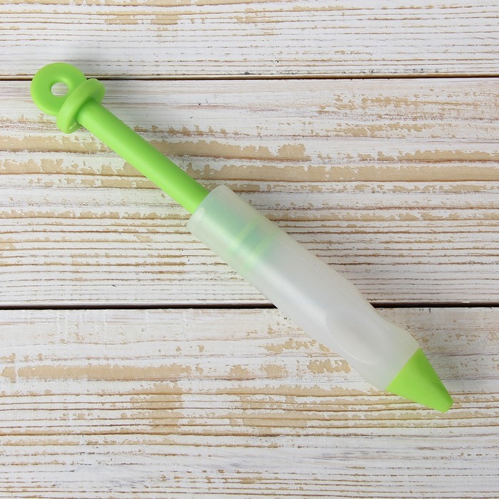 Набор кондитерский "Грин" 3 предмета: шприц 15х2,5 см, 2 формы 8х8 см