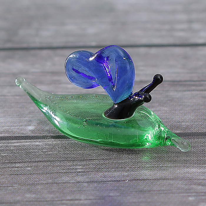 Сувенир стекло микро "Бабочка на листе" МИКС  0,9х2х1 см