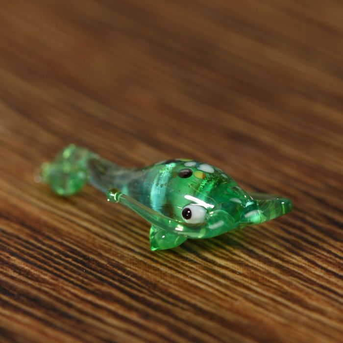 Сувенир стекло микро "Рыба сом" 0,5х2,3х1,2 см