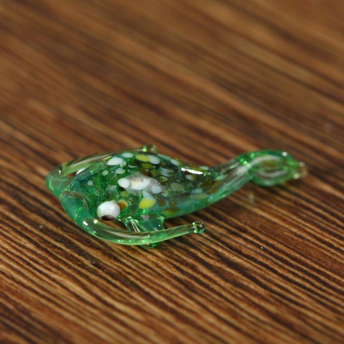 Сувенир стекло микро "Рыба сом" 0,5х2,3х1,2 см