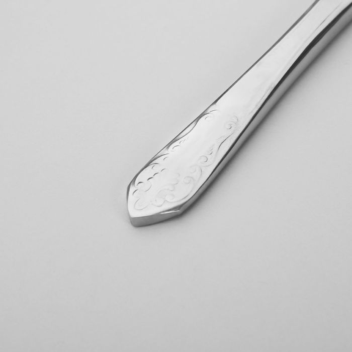 Нож столовый "Новинка"