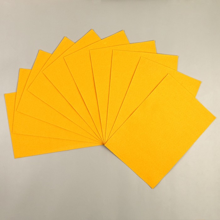 Набор фетра Астра (10 листов) "Желтый" 1 мм 180гр 20х30 см