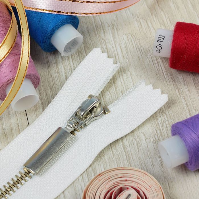 Молния №5, неразъёмная, 18см, цвет белый