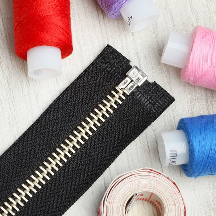 Молния №5, разъёмная, 70см, цвет чёрный