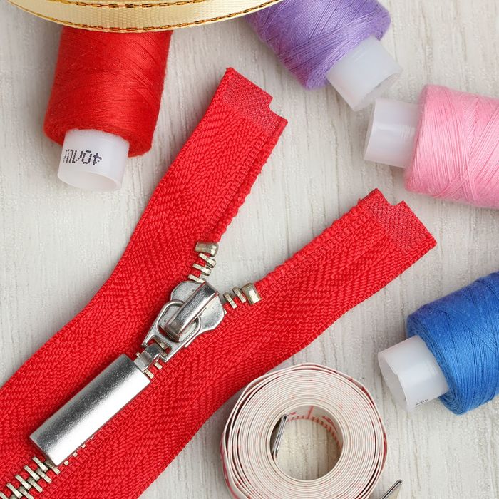 Молния №5, разъёмная, 70см, цвет тёмно-красный