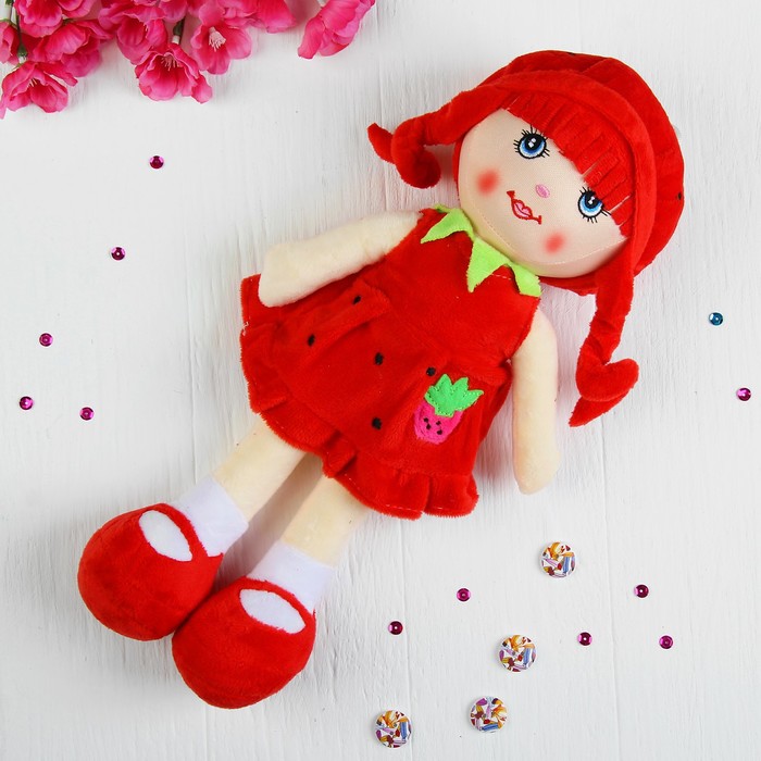 Мягкая игрушка кукла "Девочка" на платье клубничка, цвета МИКС