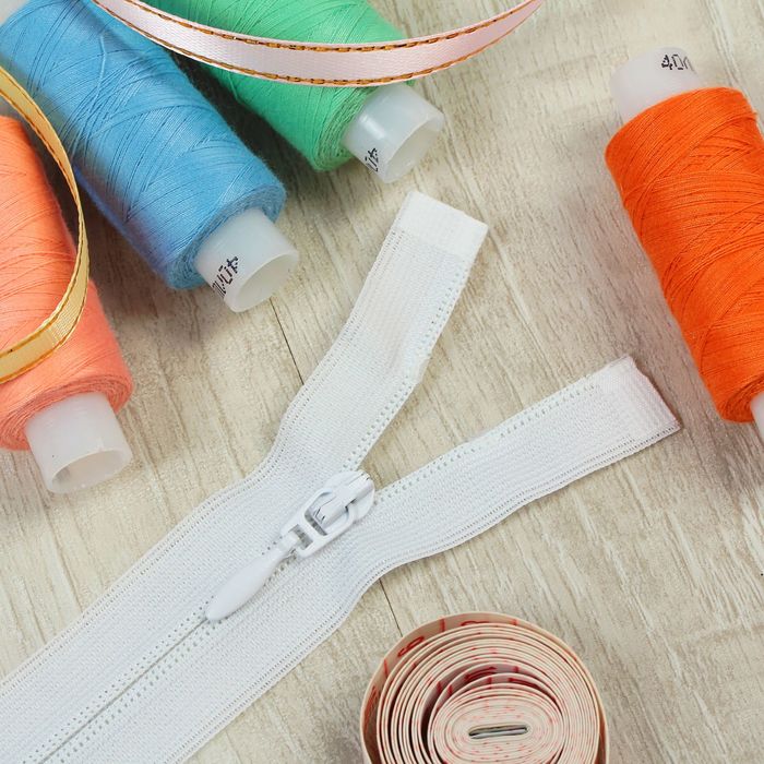 Молния "Спираль", №3, разъёмная, 30см, цвет белый