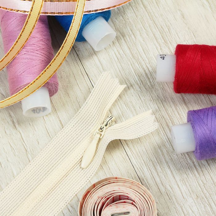 Молния "Спираль", №3, неразъёмная, потайная, 18см, цвет кремовый