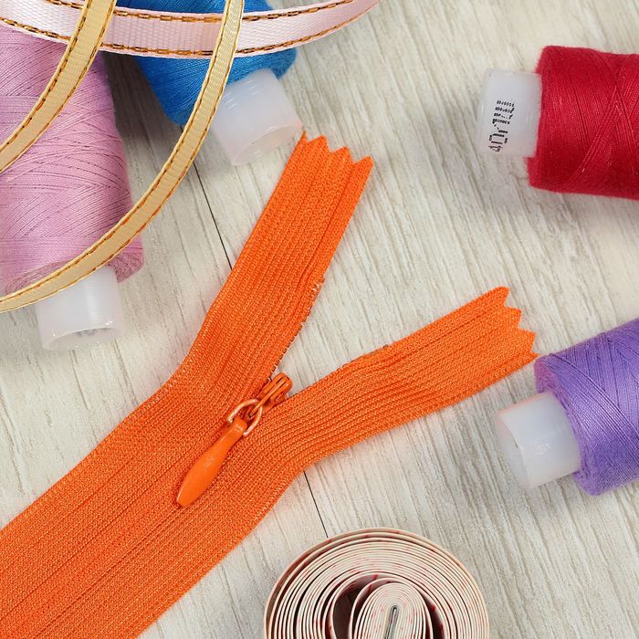 Молния "Спираль", №3, неразъёмная, потайная, 18см, цвет ярко-оранжевый