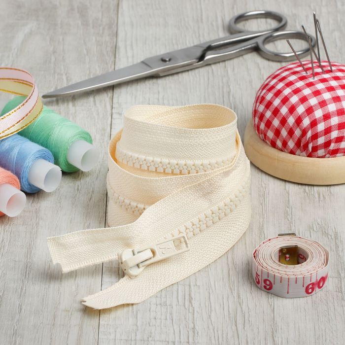 Молния "Трактор", №5, разъёмная, 60см, цвет кремовый