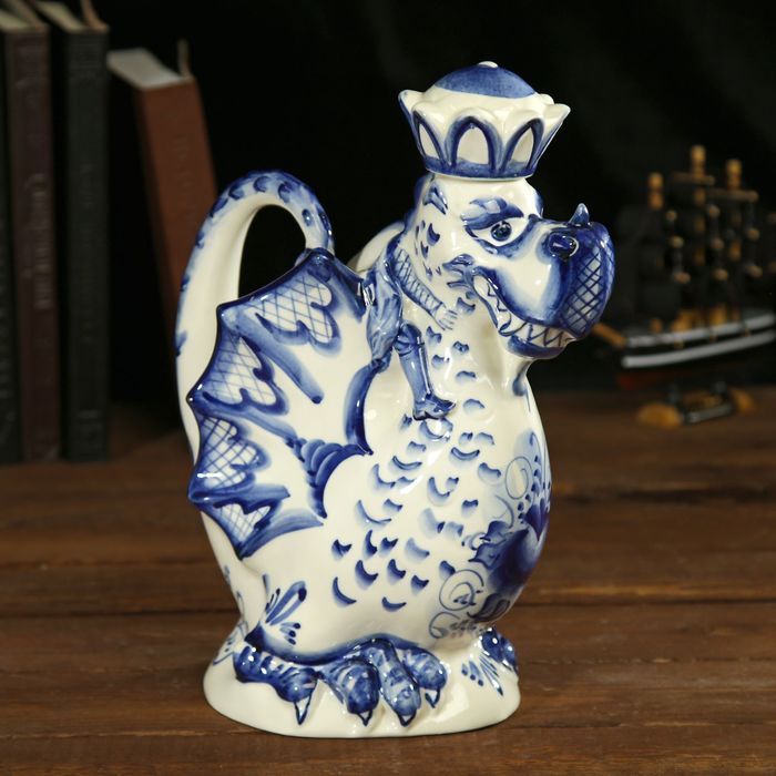 Штоф сувенирный фарфор "Дракон" 1 л кобальт 24х12х20 см