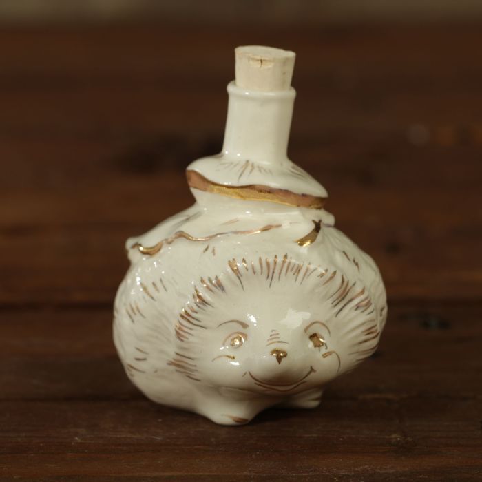 Мини-штоф фарфор "Ежик" 50 мл белый