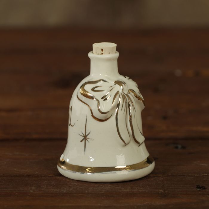 Мини-штоф фарфор "Колокольчик" 50 мл белый