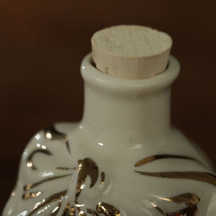 Мини-штоф фарфор "Колокольчик" 50 мл белый