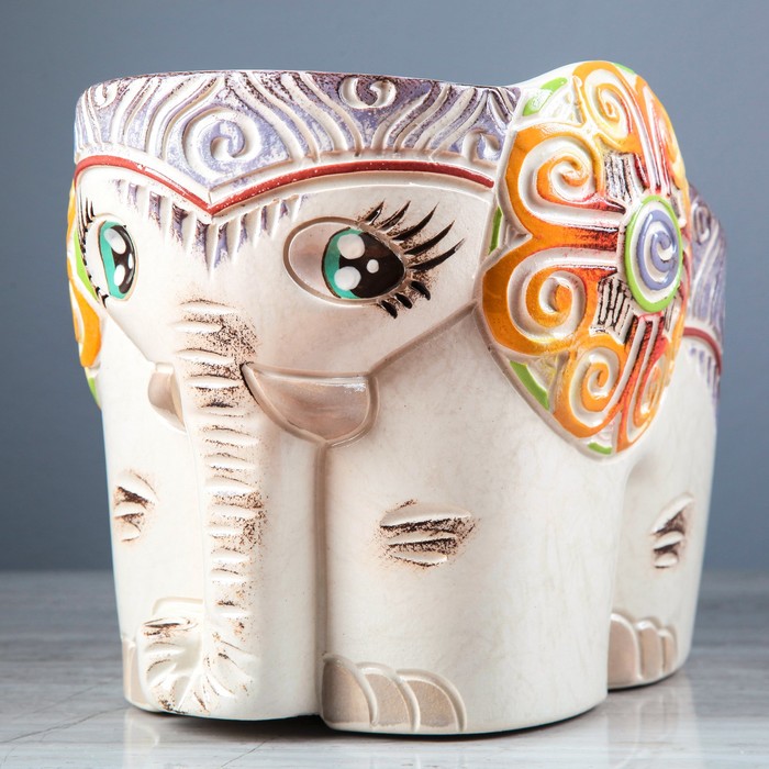 Фигурное кашпо "Слонопотам большое" белый МИКС