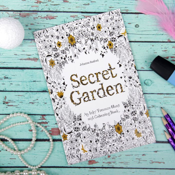Раскраска для вдохновения "Секретный сад" 8 листов