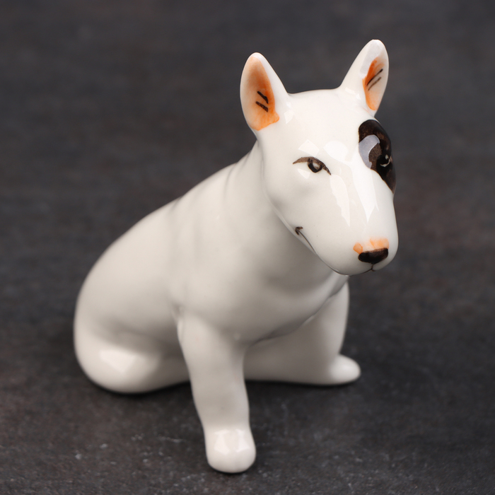 Статуэтка фарфоровая 