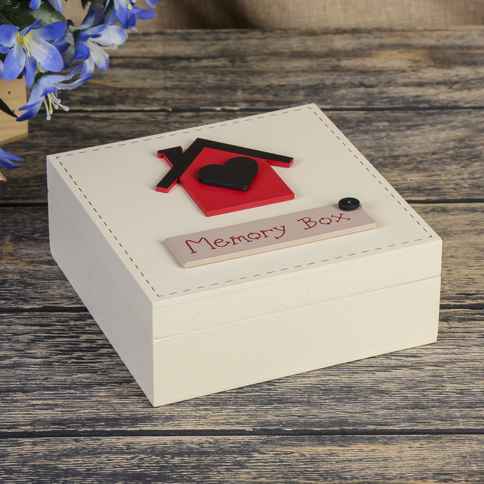 Шкатулка дерево "Коробочка с воспоминаниями" 15х15х6,2 см