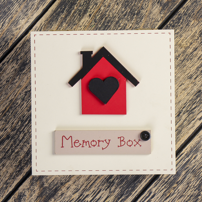 Шкатулка дерево "Коробочка с воспоминаниями" 15х15х6,2 см