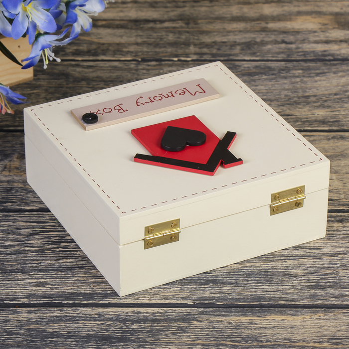 Шкатулка дерево "Коробочка с воспоминаниями" 15х15х6,2 см