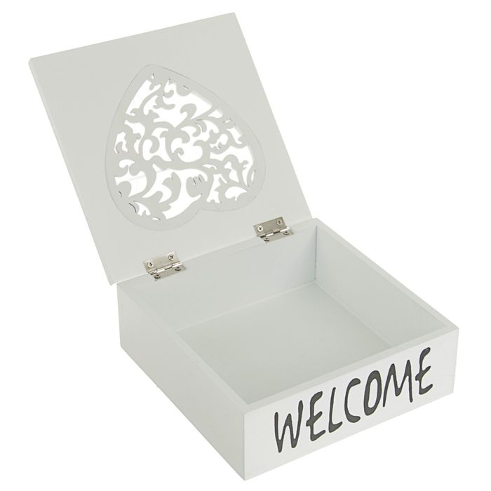 Шкатулка дерево "Любовь она везде..." 16х16х6 см