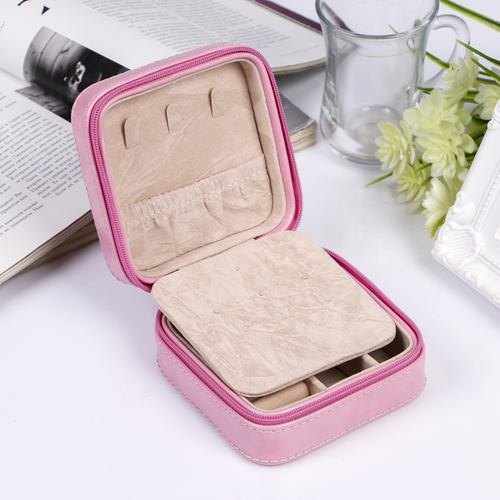 Шкатулка кожзам для украшений квадрат "Леденец на розовом" 5х10,5х10,5 см